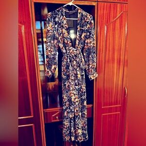 Dress Forum Size Small Long Sleeve, Maxi Length Floral Chiffon Dress, NWT